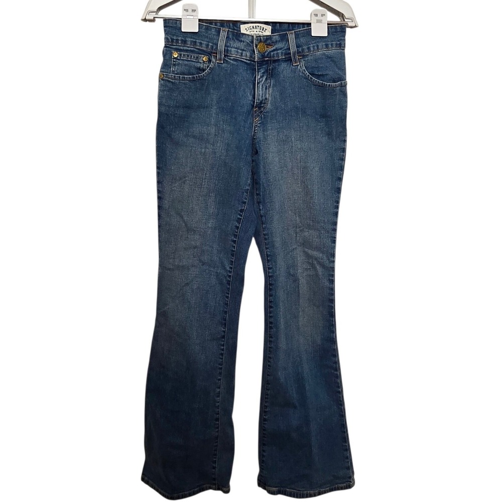 Signature Levi Strauss Flare Jeans Womens Size 6 Y2K Low Rise Medium Wash 28x31
